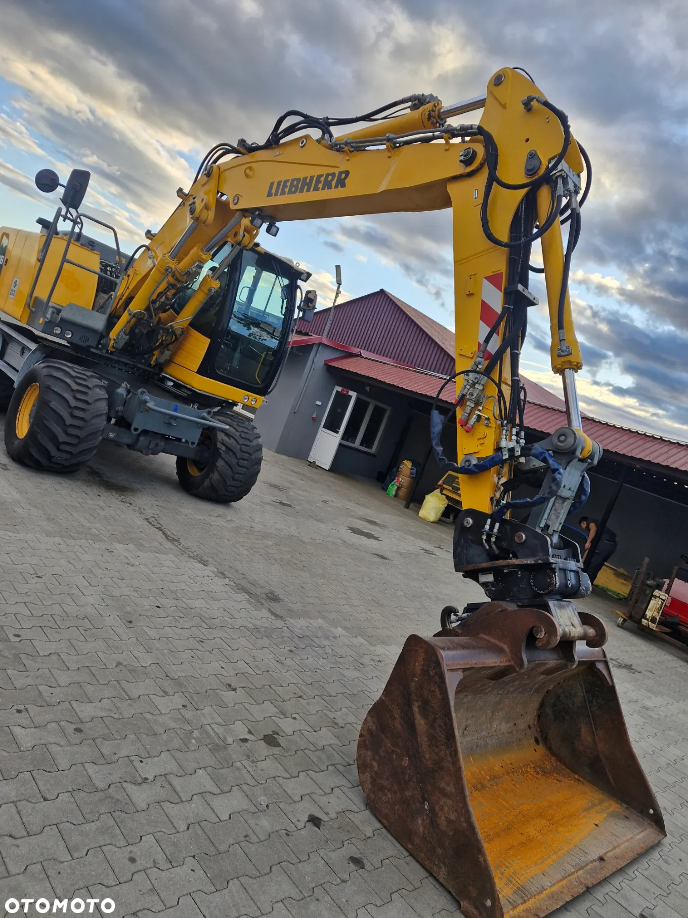 Liebherr 916 - 3