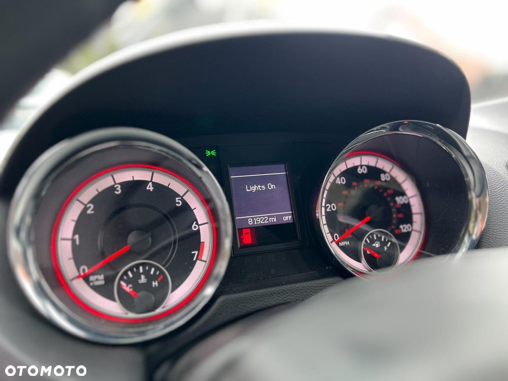 Dodge Grand Caravan 3.8 SXT - 11