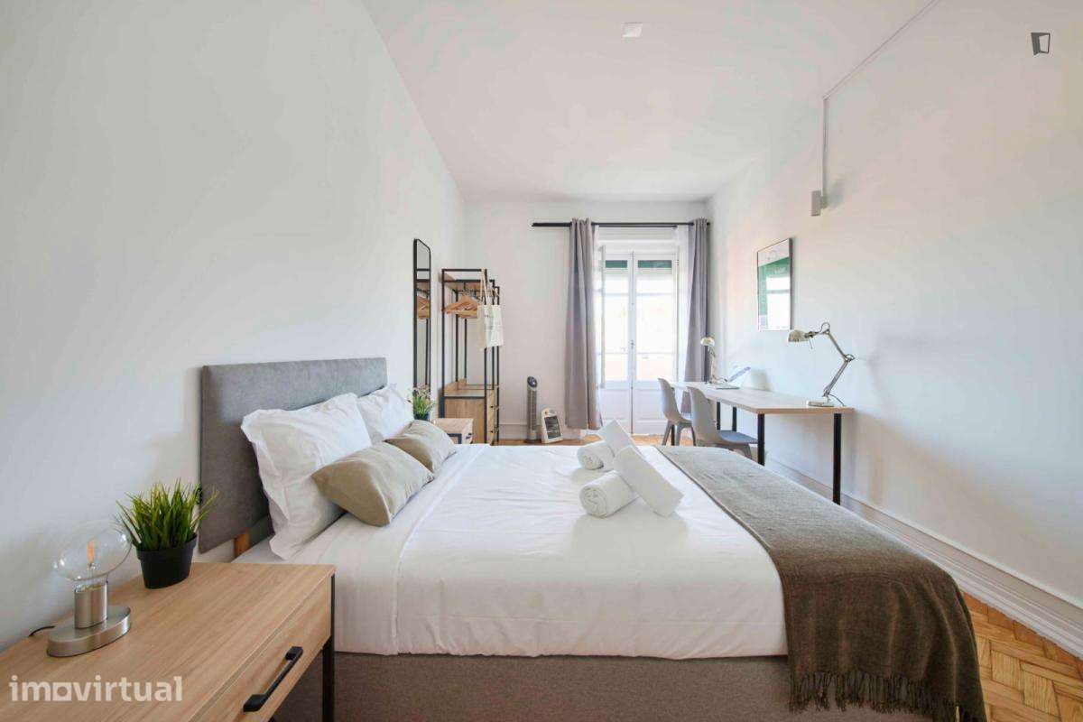 Quarto - localizado em Rato Lisbon - Grande imagem: 2/24