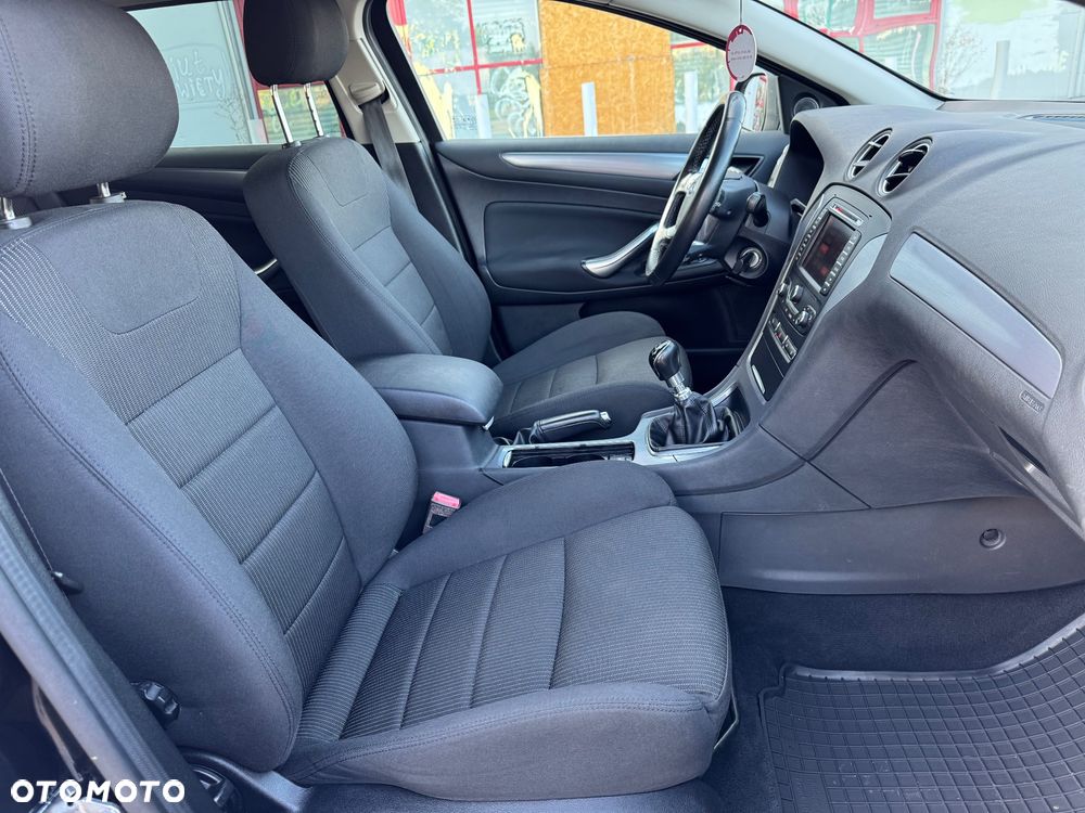 Ford Mondeo 2.0 TDCi Titanium - 28