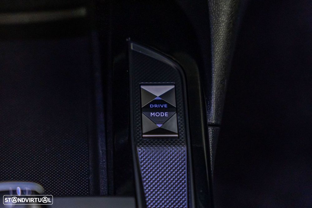 DS DS3 Crossback E-Tense Performance Line - 29