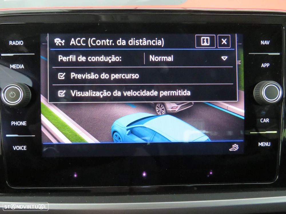 VW T-Roc 1.5 TSI Urban DSG - 34