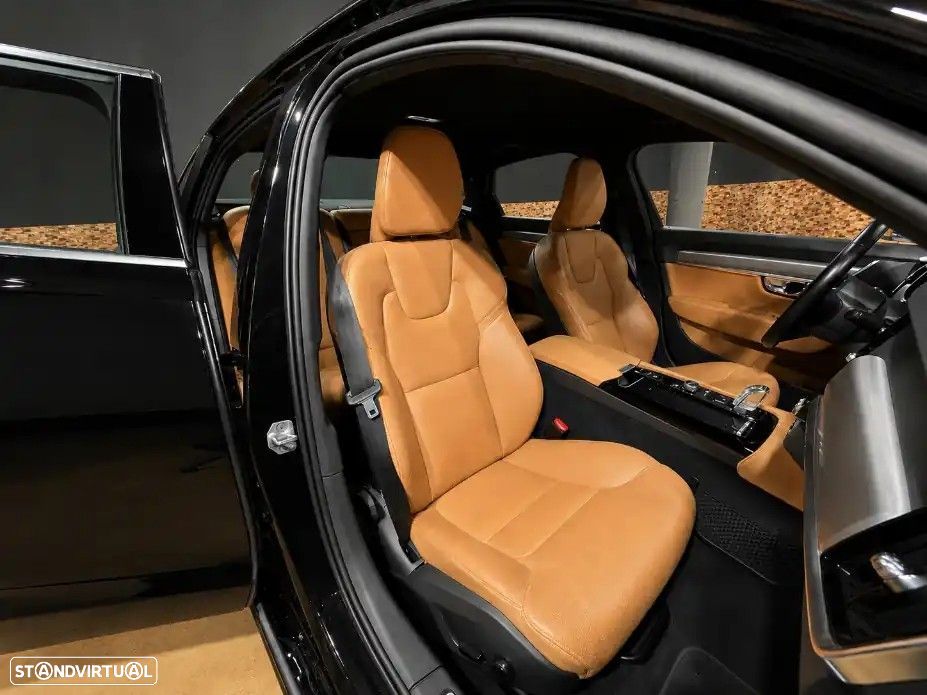 Volvo S90 2.0 T8 Momentum AWD Geartronic - 11