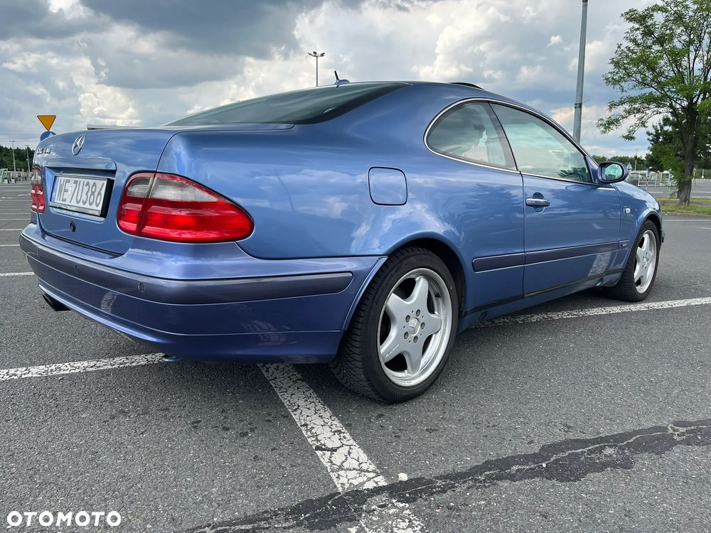 Mercedes-Benz CLK - 13