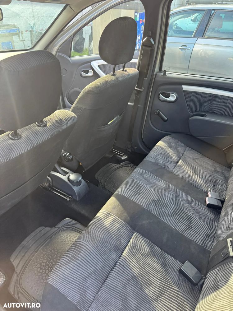 Dacia Logan 1.4 - 13