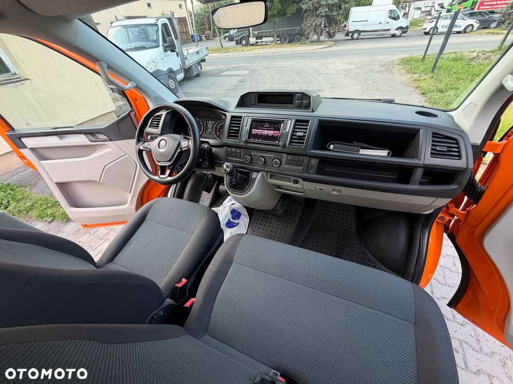 Volkswagen Transporter - 8