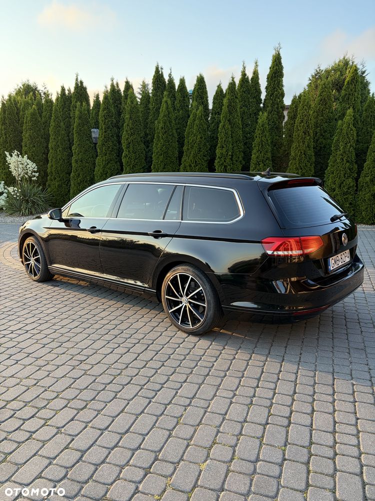 Volkswagen Passat - 4