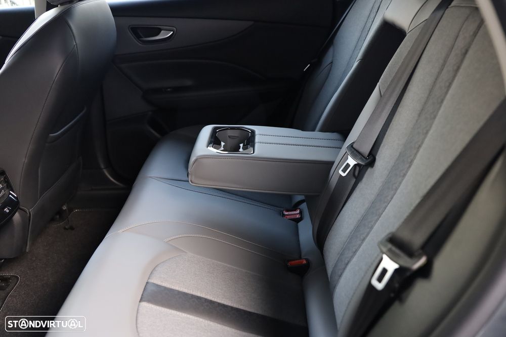 MG MGS5 EV 64 kWh Luxury - 12