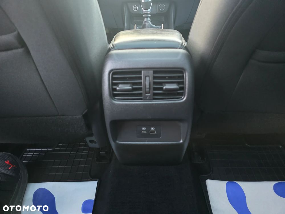 Nissan Qashqai 1.3 DIG-T MHEV N-Connecta - 25