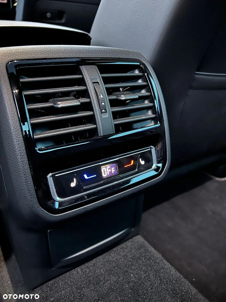 Volkswagen Passat 2.0 TSI Elegance DSG - 21