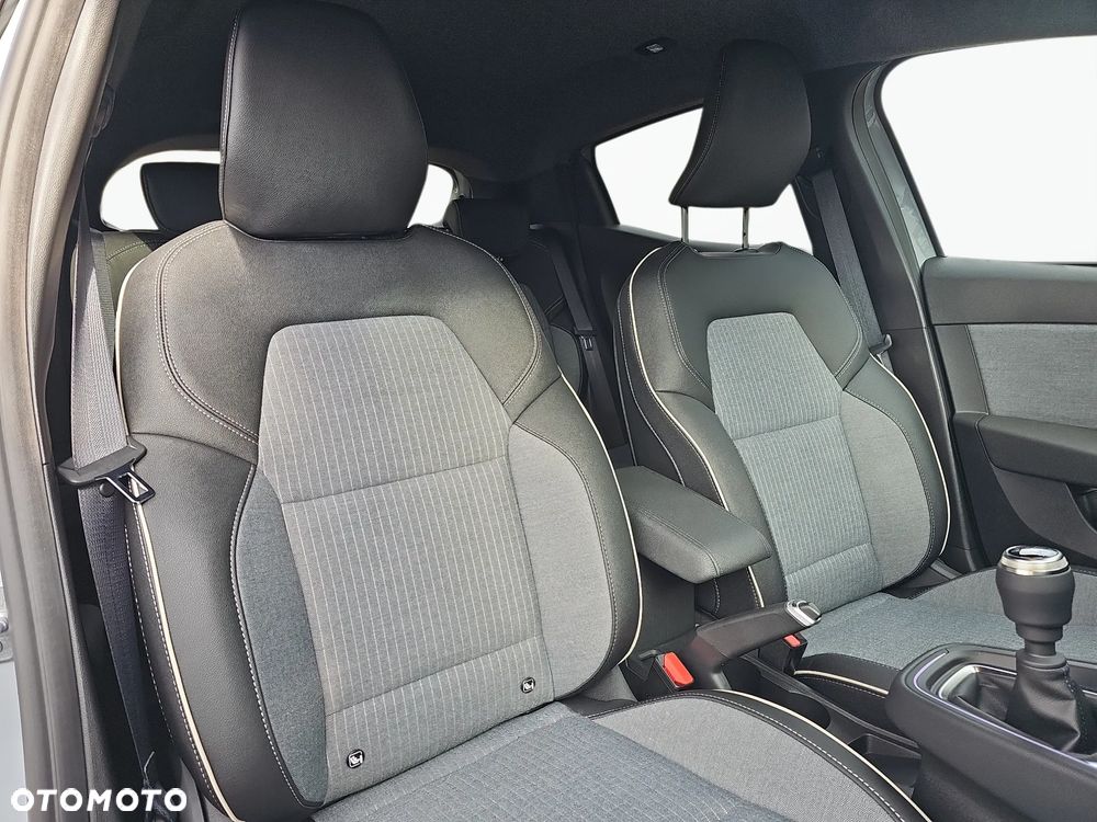 Renault Clio 1.0 TCe Techno - 25