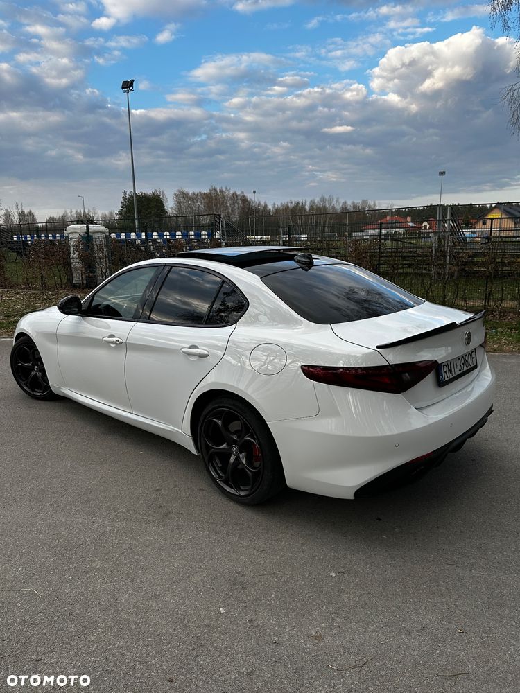 Alfa Romeo Giulia 2.0 Turbo 16V AT8 Veloce Ti - 13