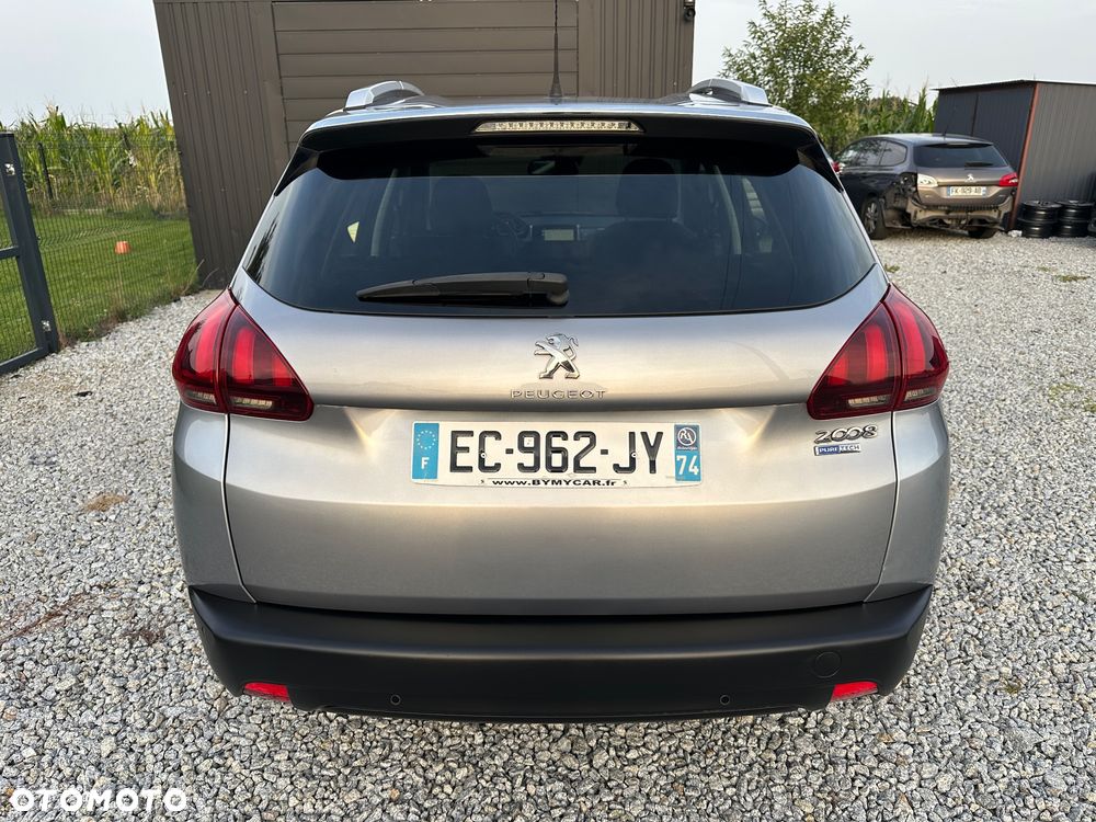Peugeot 2008 1.2 Pure Tech Active S&S EAT6 - 5