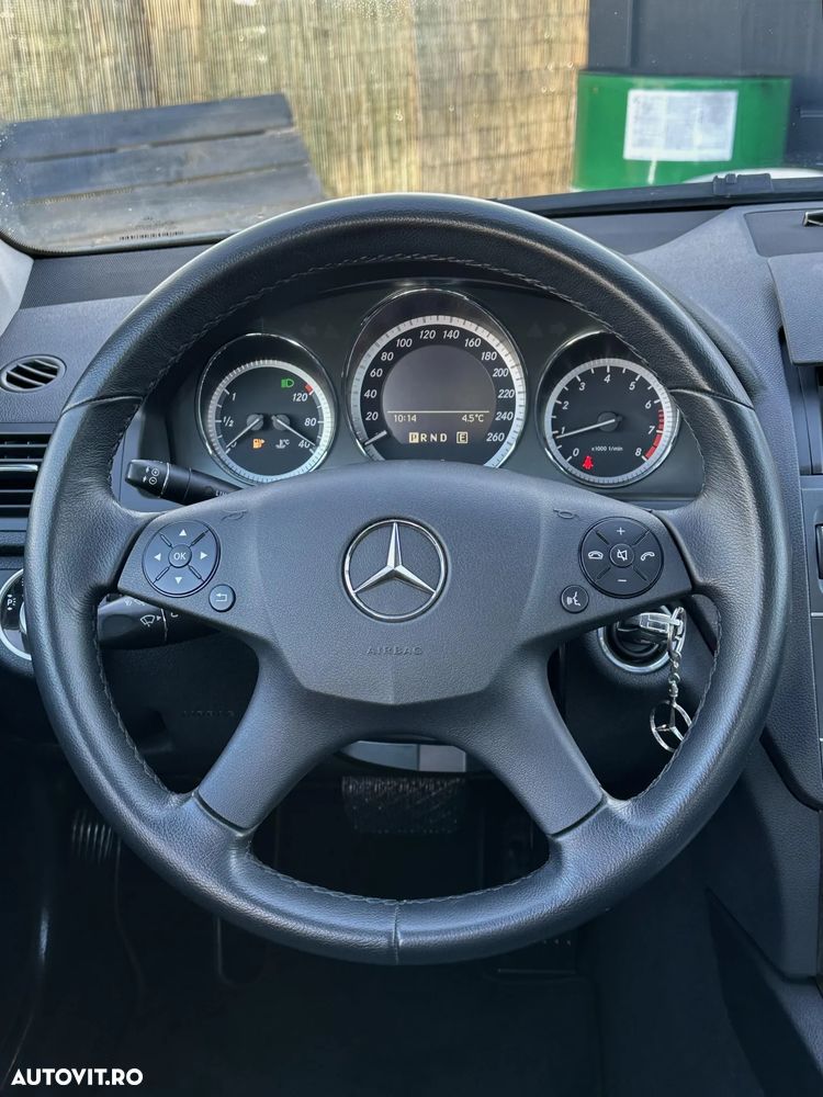 Mercedes-Benz C 180 CGI Automatik BlueEFFICIENCY Avantgarde - 10