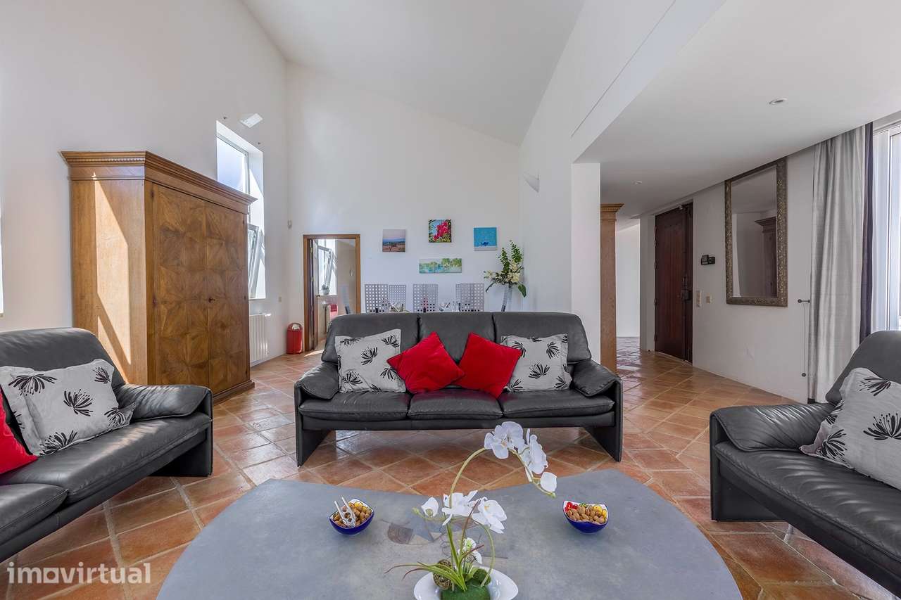 DESLUMBRANTE MORADIA T5 EM LAGOS COM PISCINA, VISTA CAMPO E LOCALIZAÇÃ - Grande imagem: 5/45