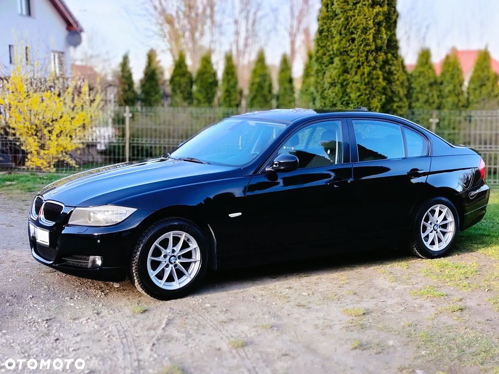 BMW Seria 3 318d - 3