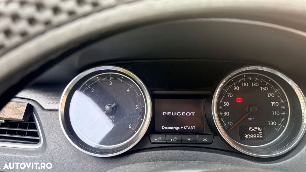 Peugeot 508 HDi FAP 160 Allure - 2