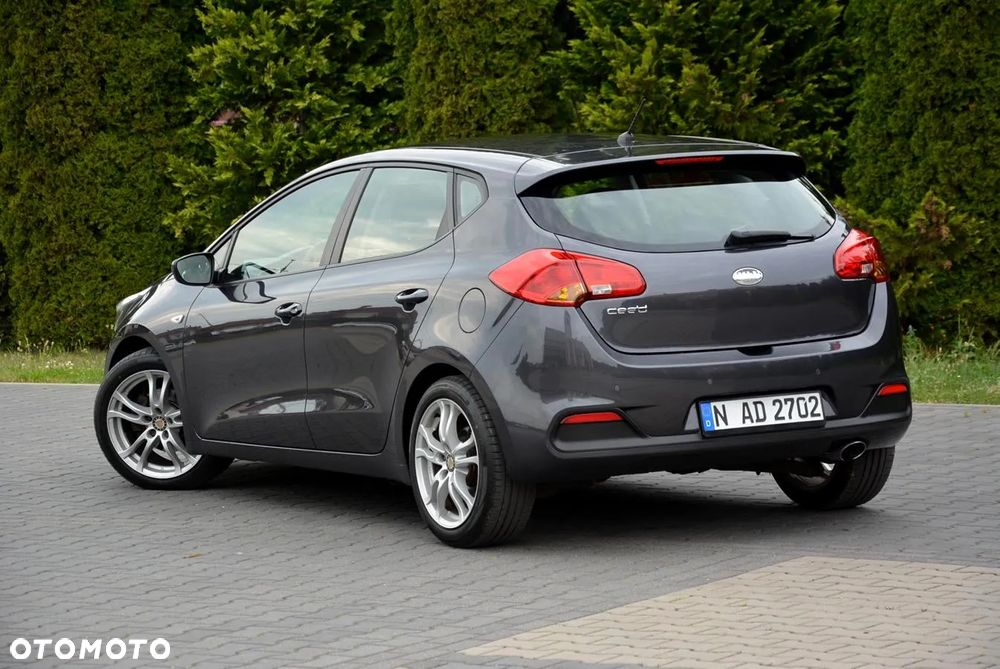 Kia Ceed 1.4 CVVT Dream Team Edition - 12