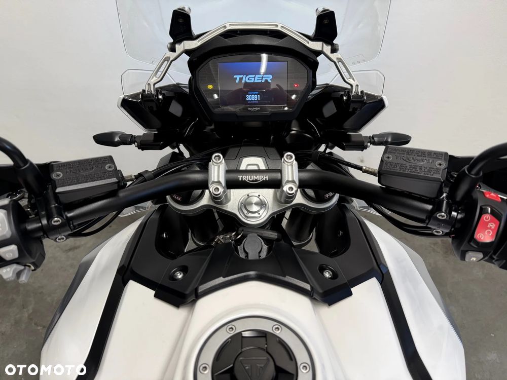 Triumph Tiger - 9