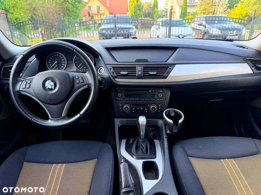 BMW X1 sDrive18i - 14