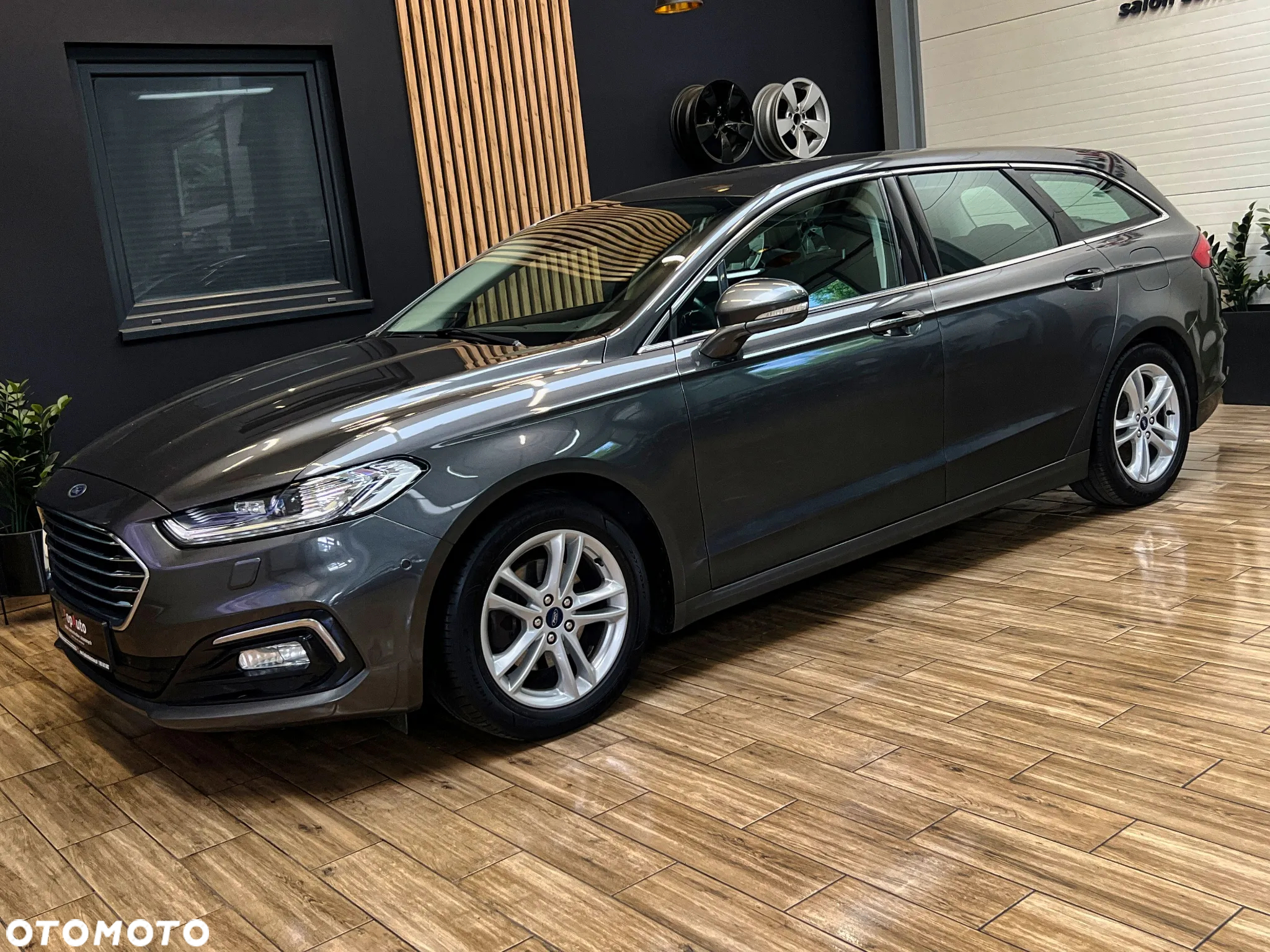 Ford Mondeo - 13
