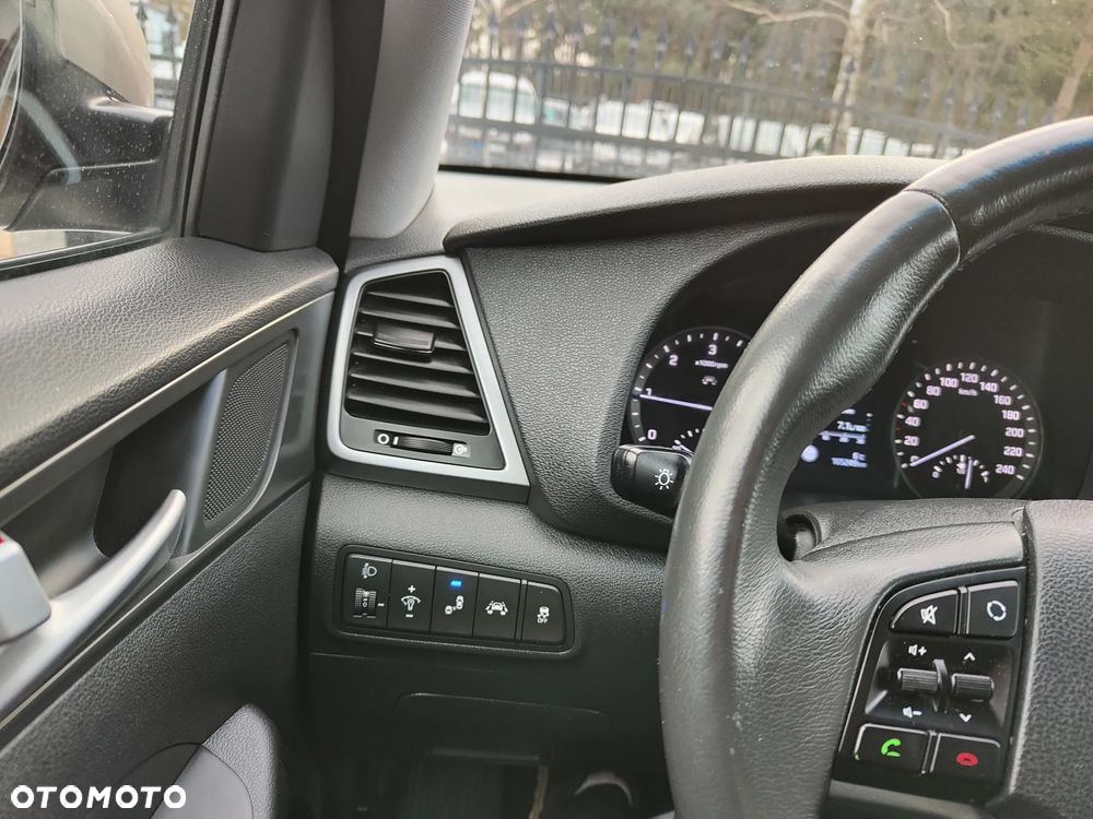 Hyundai Tucson 2.0 CRDI Comfort 4WD - 13