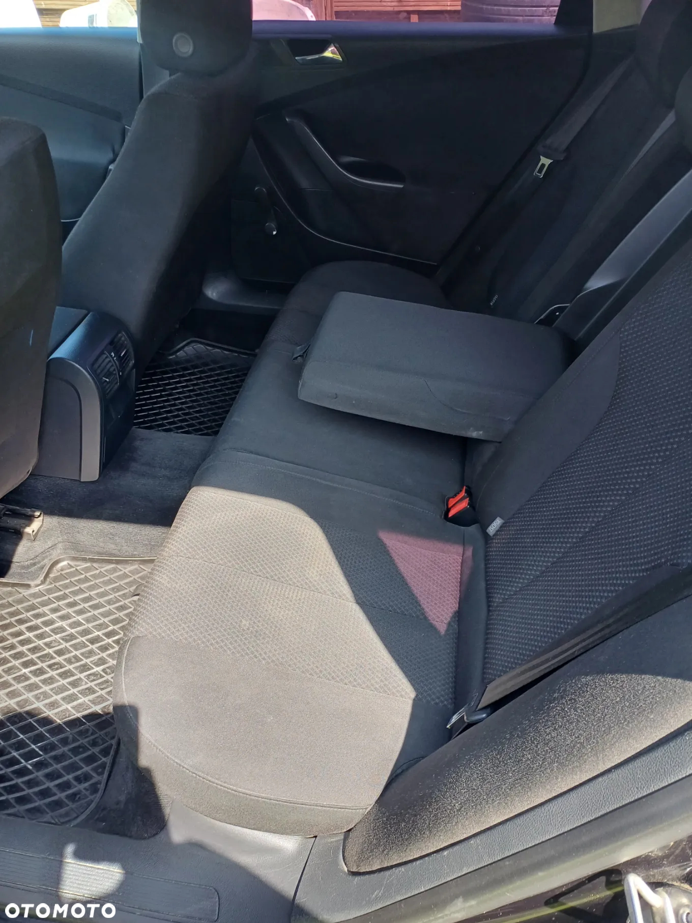 Volkswagen Passat 1.9 TDI Highline - 5