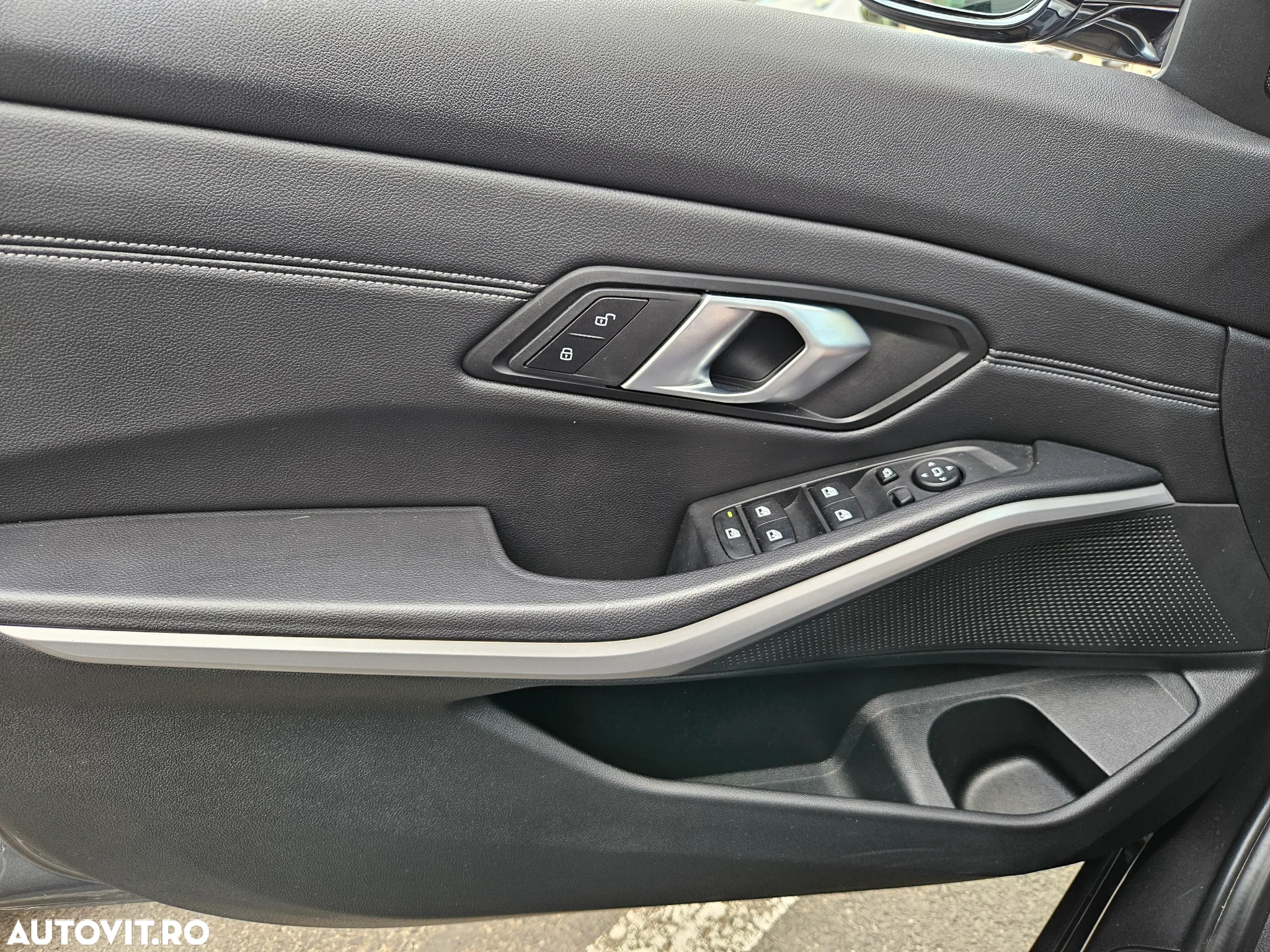 BMW Seria 3 - 32