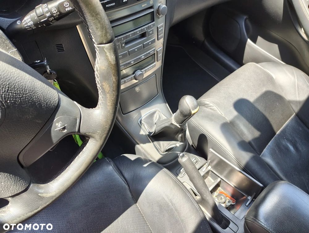 Toyota Avensis 2.0 VVT-i Prestige - 8
