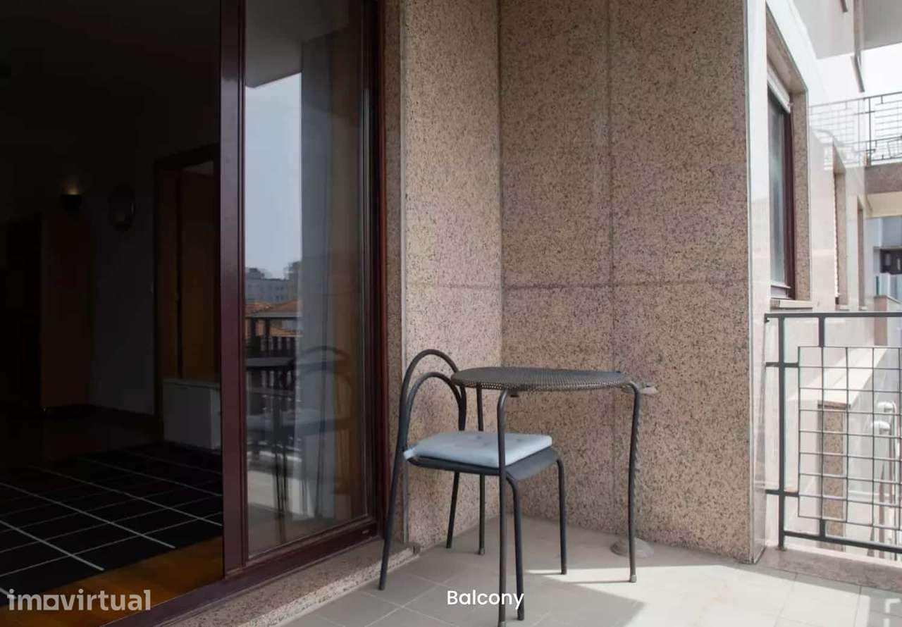 Bright 1-bedroom apartment with balcony in the heart of Porto - Grande imagem: 5/15