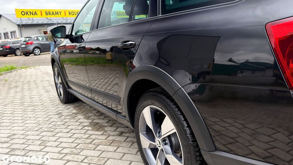 Skoda Octavia 2.0 TDI 4x4 DSG Scout - 9