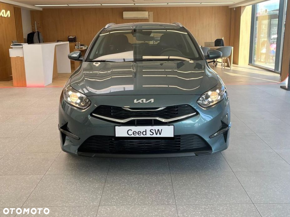 Kia Ceed 1.5 T-GDI M - 2