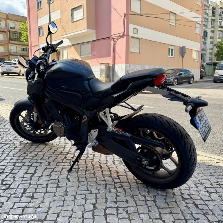 Honda CB 650 RA - 25