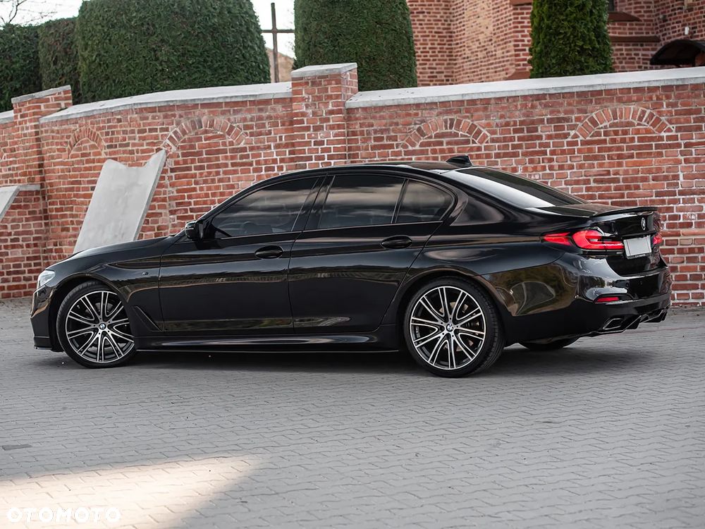 BMW Seria 5 520d M Sport Edition - 10