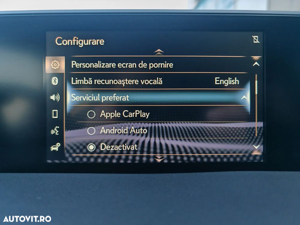 Lexus UX 250h FWD Executive - 29