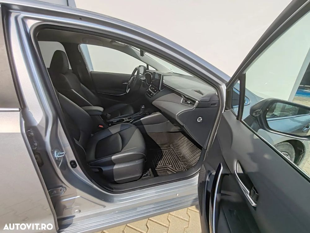 Toyota Corolla 1.8 HSD Exclusive interior Negru - 17