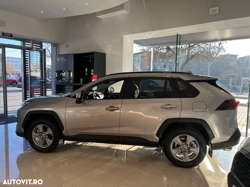 Toyota RAV4 - 11