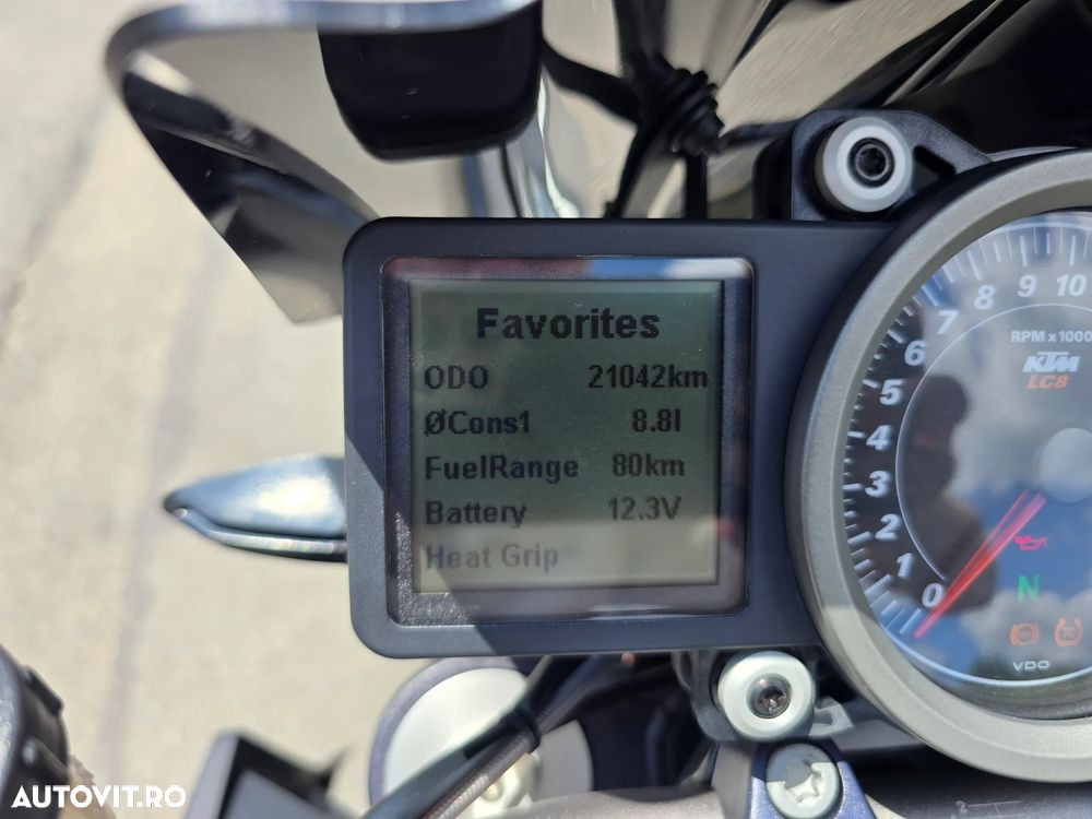 KTM 1290 Super Duke R - 13