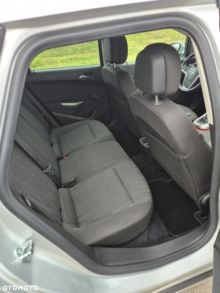 Opel Astra - 18