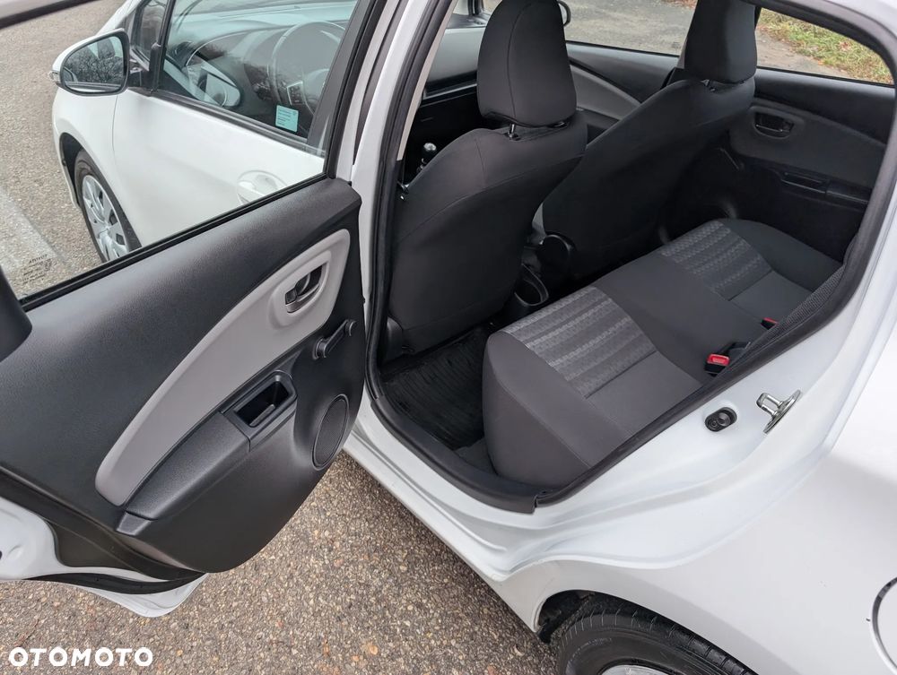 Toyota Yaris 1.33 Active EU6 - 10