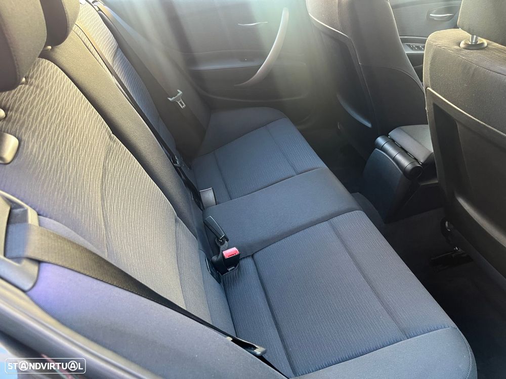 BMW 118 d - 16