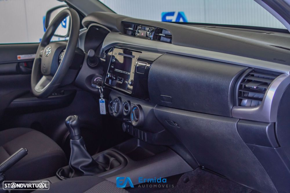 Toyota Hilux 2.4 D-4D 4WD Tracker - 21