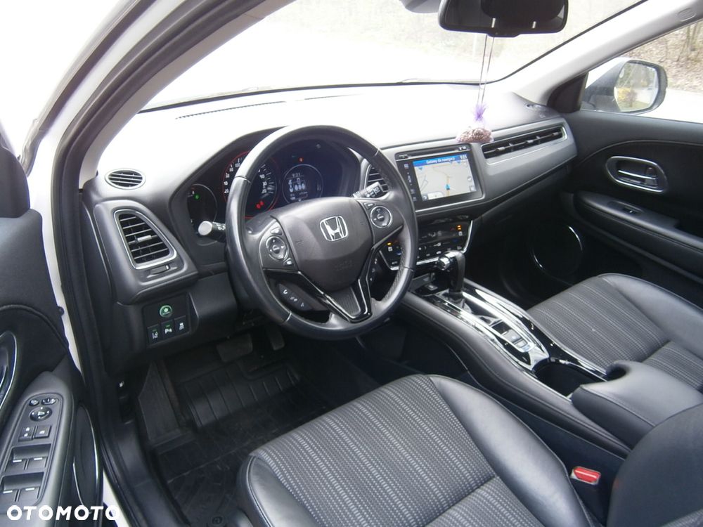 Honda HR-V 1.5 Executive (ADAS) CVT - 11