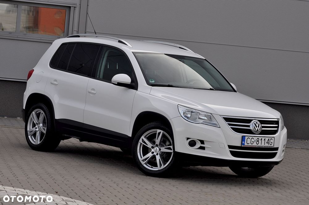 Volkswagen Tiguan 2.0 TDI DPF BlueMotion Technology Sport & Style - 2