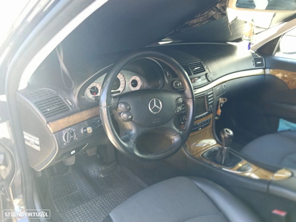 Mercedes-Benz E 220 - 10