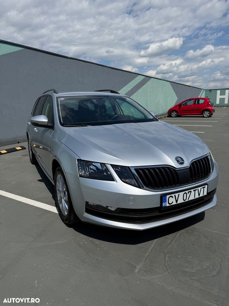 Skoda Octavia - 1