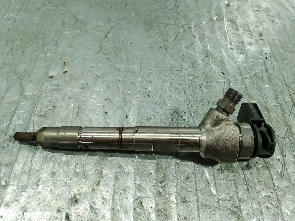 WTRYSKIWACZ SKODA OCTAVIA IV 2.0 TDI  05L130277E - 5