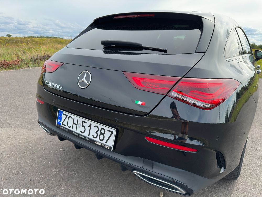 Mercedes-Benz CLA 250 e 8G-DCT AMG Line Advanced Plus - 33