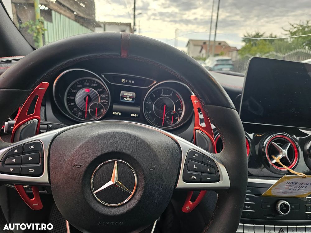 Mercedes-Benz GLA - 7
