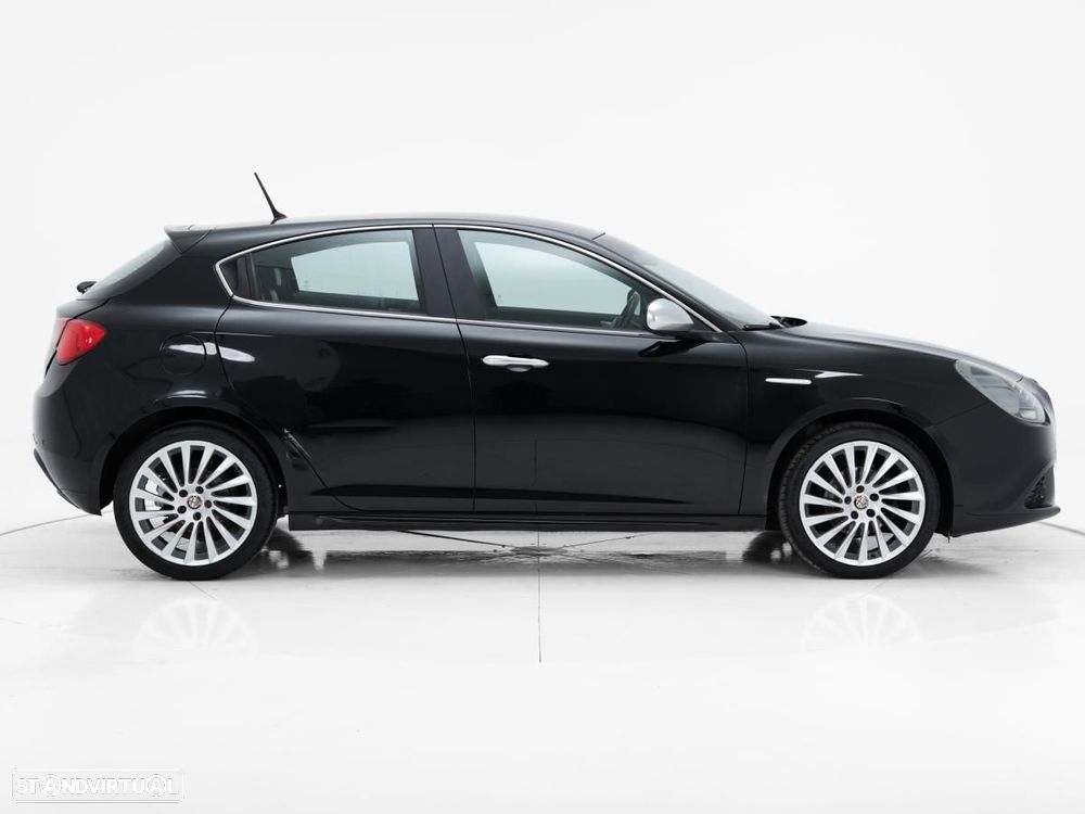 Alfa Romeo Giulietta - 2